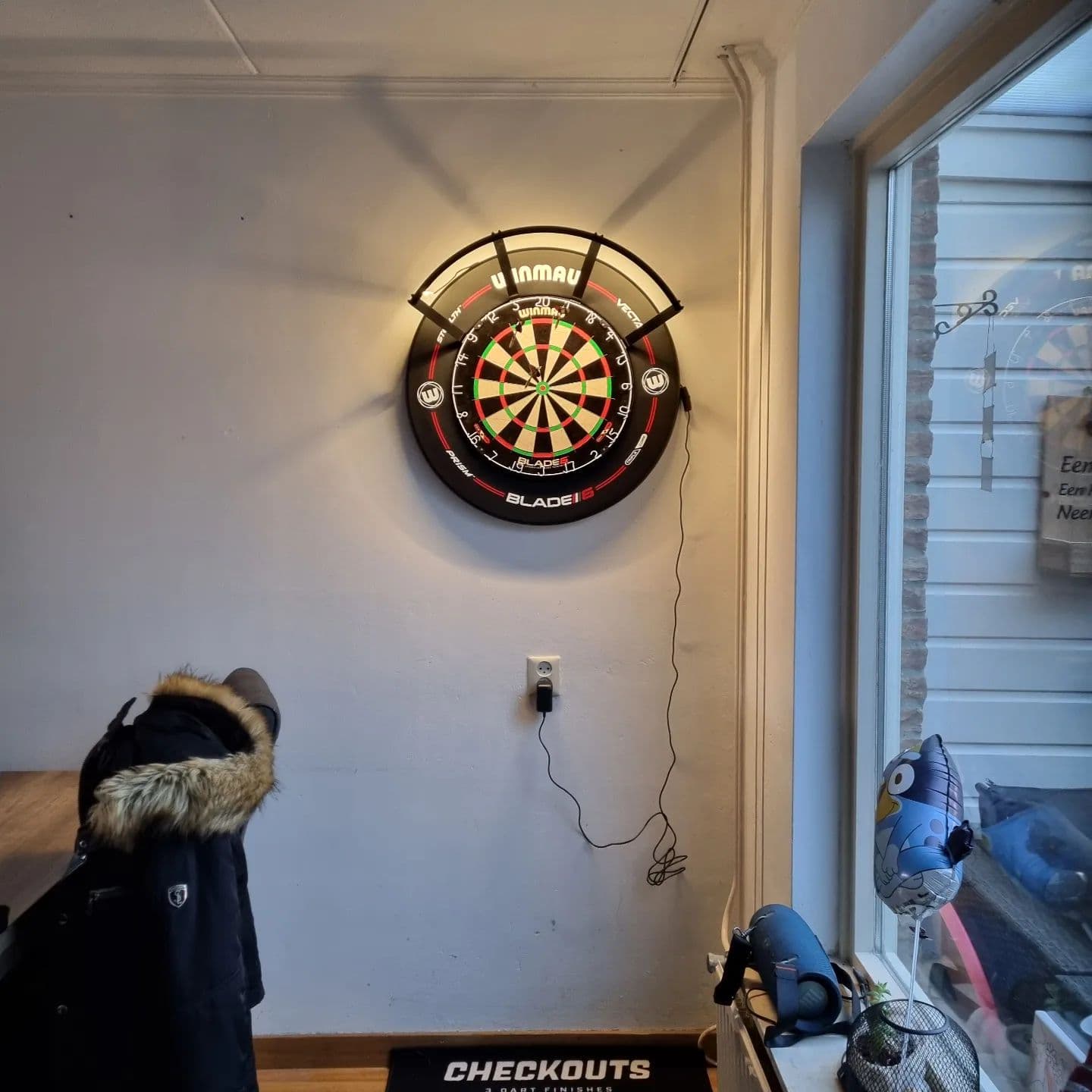 Heerlijk weer ff darten . Laat die 180ers maar komen dartshopper
#dartshopper